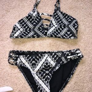 Black and white print bikini